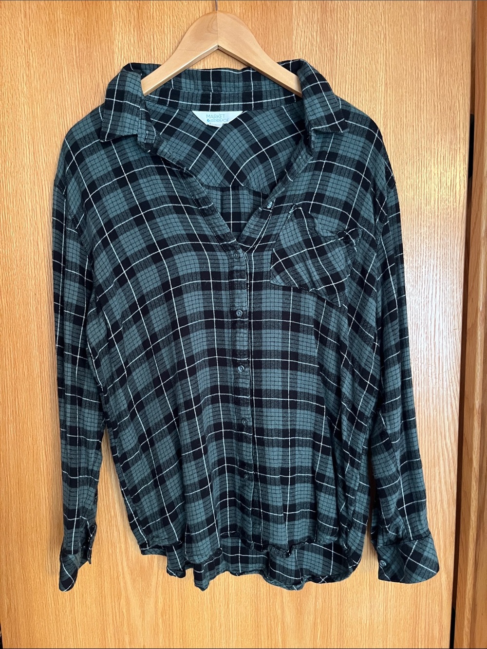 Market & Spruce Black and Green Plaid Button-Down Shirt